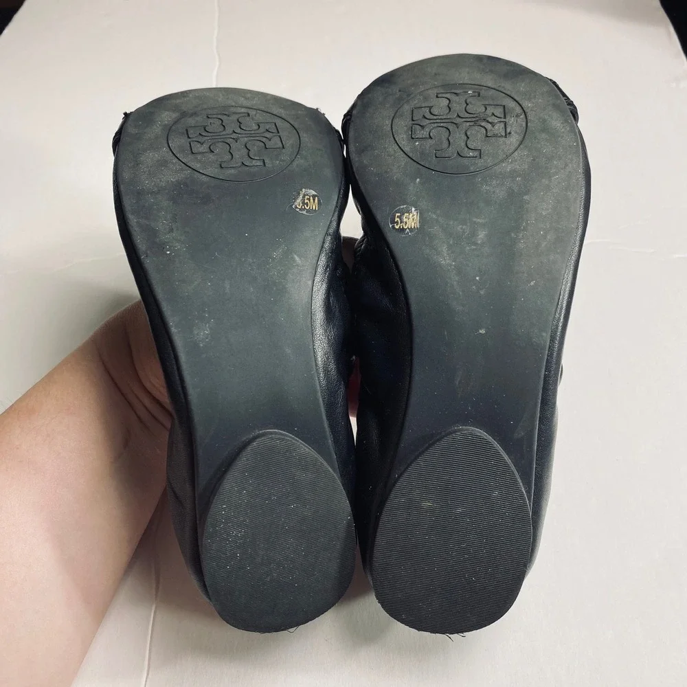 Tory Burch Ambrose‎ Gold Logo Reva Cap Toe Ballet Flats Black Leather Size 5.5